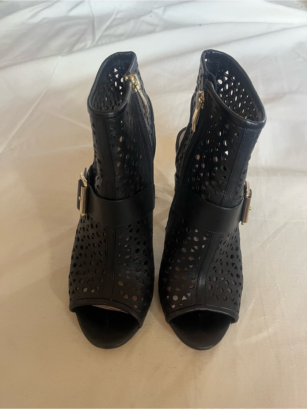 Vince Camuto leather Black Cutout Peep-Toe Booties with Buckle. Size 7